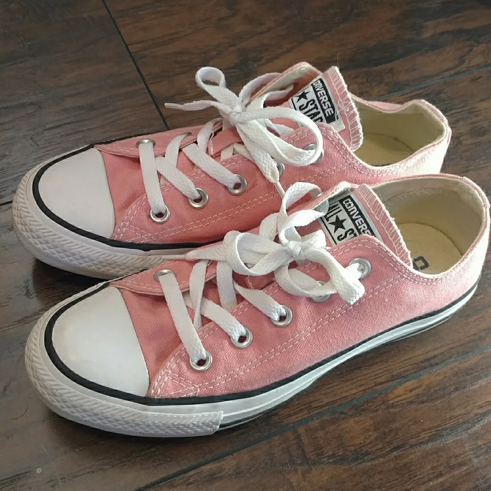 Pink Converse All Star